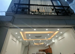 Chính chủ bán nhà 5 tầng tại ngõ 11 Việt Hưng ngay cạnh Vinhome Riverside