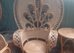 Ghế con công mây tre