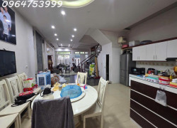 SIÊU VIP – BIỆT THỰ SÂN VƯỜN, Ở SƯỚNG GIỮA LÒNG THỦ ĐÔ
Diện tích thực tế 150m²  Mặt tiền 7.8m  Khu Cán bộ Trung ương