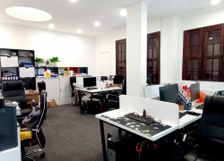 Bán tòa nhà văn phòng Phan Anh-hẻm 5m-ngang 10m-thang máy-cạnh chợ-13 tỷ hơn
