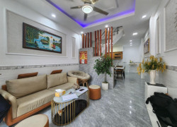 Phương bán nhà Quận 9 hẻm xe hơi