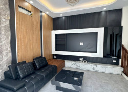 BÁN NHÀ NGUYỄN VĂN CỪ, LONG BIÊN, THANG MÁY, FULL NỘI THẤT, 20M RA Ô TÔ TRÁNH, 6 TẦNG.