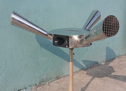 LOA PHÓNG INOX NGOÀI TRỜI GỌI CHIM YẾN GẦN XA