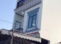 BÁN NHÀ MỚI XÂY 3 TẦNG HẺM Ô TÔ ĐƯỜNG 23/10, XÃ VĨNH HIỆP, TP. NHA TRANG Gia 3 ty 950