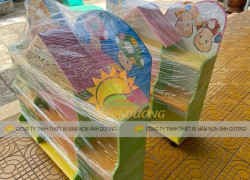 Kệ gỗ mầm non 3 tầng, kệ đồ chơi mầm non bằng gỗ