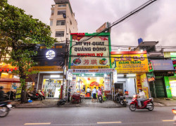 Mì Vịt Quay Quảng Đông Phụng Ký tuyển 2 nhân viên Nam