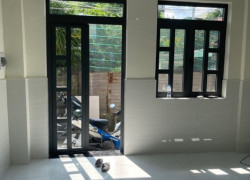 NGAY KHU DÂN CƯ HỒNG LONG THỦ ĐỨC - SÁT MẶT TIỀN - NGANG CHUẨN 5M - XE HƠI ĐẬU SÁT NHÀ  GIÁ NHỈN 4 Tỷ