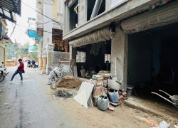 Bán nhà Hoàng Quốc VIệt - view hồ - ô tô vào nhà