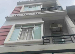 Bán Nhà Đường Nguyễn Văn Quỳ, Quận 7, 64m2, 4 tầng, hẻm ba gác, Giá 6 Tỷ.