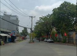 BÁN NHÀ ĐẸP GẦN TRƯỜNG ĐÀO SƠN TÂY, LINH XUÂN,THỦ ĐỨC, XE HƠI QUAY ĐẦU, 3 TẦNG, NHỈNH 5TỶ