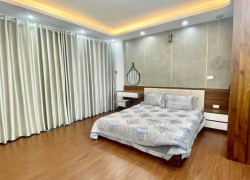 NHỎ TIỀN NHỈNH 3 TỶ CÓ NHÀ TRUNG TÂM PHỐ CỔ NGỌC LÂM-31M2-Ô TÔ ĐỖ CỬA