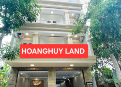 Bán khách sạn gần Khu đô thị Phú Mỹ Hưng Quận 7 - 5 tầng 34 phòng