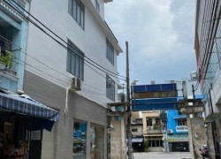 HẺM XE TẢI QUAY ĐẦU, sát MẶT TIỀN Hàng Xanh, DTSD 55m2 3PN, chỉ 5.x tỷ