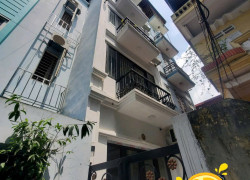 Bán nhà Ngọc Thuỵ,Long Biên 5 tầng,50m,mt4m oto đỗ cổng nhỉnh 8 tỷ