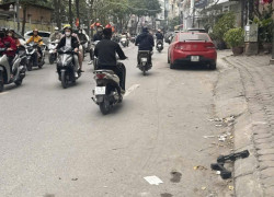 Bán đất tặng nhà ba mặt thoáng rất đẹp Trung Phụng