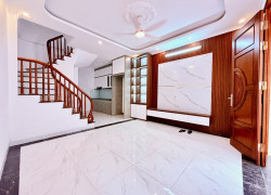 Bán nhà 5 tầng, 35m², 4PN, 3WC, Long Biên - 5.7 tỷ