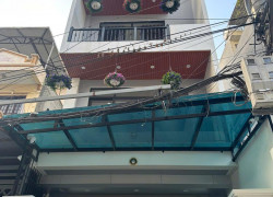 Chính chủ cho thuê nhà diện tích lên tới 290 m2, 3 tầng mới xây dc 6 tháng, oto tránh trước nhà, đỗ vào nhà oto 7 chỗ ,