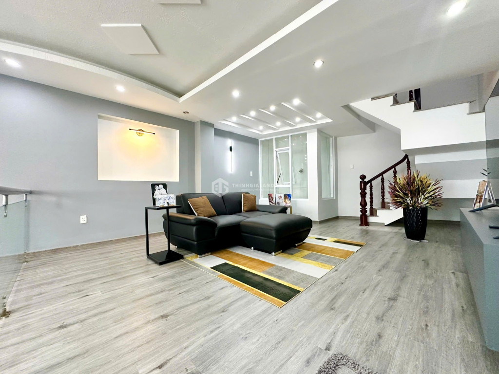 BÁN NHÀ GẦN BIỂN 1 TRỆT 1 LỬNG 3 LẦU_HẺM Ô TÔ_PHAN CHU TRINH_PHƯỜNG 2_VŨNG TÀU_CHỈ 7.8 TỶ