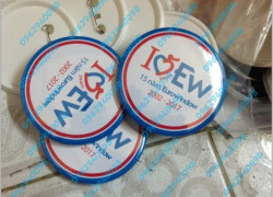 Huy hiệu nhựa giá chỉ từ 5k/c lấy hàng ngay tại Hà Nội