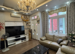 Bán nhà Hoàng Cầu, Đống Đa, ô tô tránh 48m2, 5 tầng, Mt 4.9m, chỉ 17 tỷ