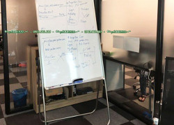 Bảng flipchart viết bút lông chân inox nhập khẩu Đài Loan