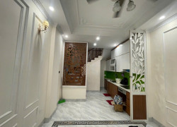 Bán nhà Phố Trạm - 48m2 - ngõ thông - ô tô - chỉ 6.1 tỷ