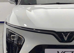 VF7 trắng ngọc trinh