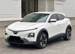 VF6 sẵn xe đủ màu