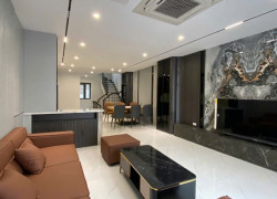 BÁN GẤP NHÀ PHÂN LÔ QUÂN ĐỘI - NGỌC THỤY, LONG BIÊN
Diện tích 52m², mặt tiền 6m, xây 6 tầng, thang máy, ngõ ô tô tránh