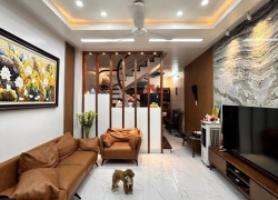 Bán nhà Ba Đình – 55m² x 5 tầng – Ngõ thông – Ô tô đỗ cửa – Kinh doanh đỉnh