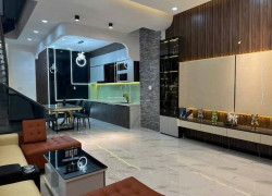 Nhà mặt tiền Quốc Lộ 1A – gần AEON Tân An – 3 tầng – 4PN – sân ô tô – full nội thất – giá cực tốt