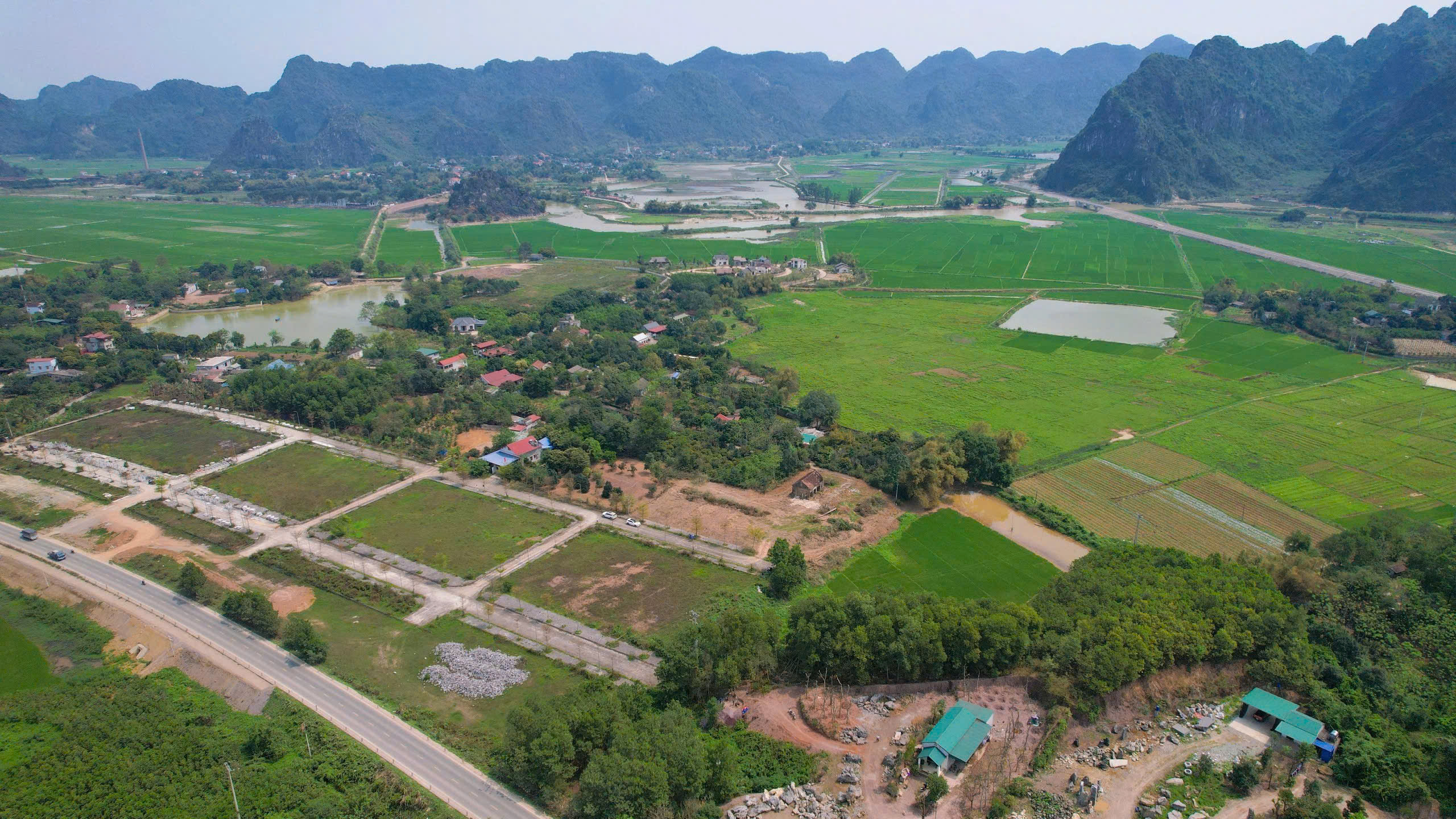 BÁN ĐẤT ĐẸP GIÁ RẺ TẠI THỊ TRẤN BA HÀNG ĐỒI – LẠC THỦY – HÒA BÌNH