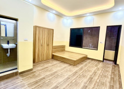 Bán nhà đủ nội thất Hoàng Hoa Thám, Ba Đình, ngõ ba gác, 32m2, 3 tầng, Mt 4.3m, chỉ 5.55 tỷ