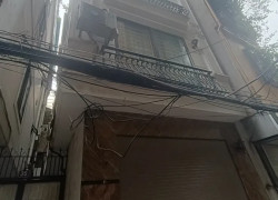 Cần  Bán nhanh nhà phố đường  8/3. 33m2.  5 tầng.  mặt tiền4m. giá đẹp  6 tỷ Hai Bà Trưng Hà Nội