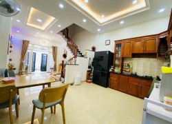 BÁN NHÀ ĐẸP 3 TẦNG ĐƯỜNG 38 HIỆP BÌNH CHÁNH NGANG 4,5M NỞ HẬU NHỈNH 4 TỶ