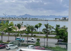Do chuyểncư, cần bán căn hộ 3Pn 96m2 View Biển Đông Nam trung tâm du lịch BC, Hạ Long