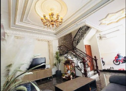 BIỆT THỰ LÔ GÓC QUẬN 7 - HUỲNH TẤN PHÁT - FULL NỘI THẤT Ý - 11 TỶ 8
