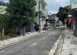 Bán đất 2 mặt tiền đường Phan Thị Niên, phường Vĩnh Hoà, Nha Trang 89,9m2 ( ngang 5m )  nhanh : 4ty560
Lh:  Trangphan