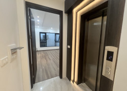 BÁN NHÀ MẶT PHỐ ĐÔNG CÁC – 60M2 x 5 TẦNG THANG MÁY – CHỈ 29,9 TỶ