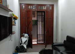 bán Nhà  Ngõ Thịnh Hào1 35/38m2.  4 tầng. mặt tiền3.1m giá  8.8 tỷ Đống Đa Hà Nội