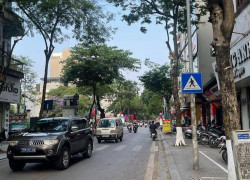 Bán Đất Phố Đội Cấn- BA ĐÌNH. 85m2 =12 Tỷ. 141TR/1M2. SỔ Vuông