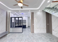 Bán nhà 1 lầu 1 trệt phường Quang Vinh ngay trung tâm Biên Hoà