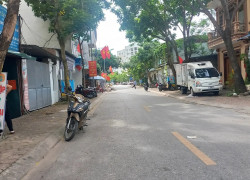 Bán đất mặt phố Nguyễn Văn Hưởng 94 mt 7.8m 32.8 tỷ ô tô tránh đỗ view Hồ sau nhà