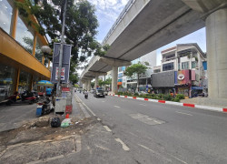 🥳 BÁN VỊ TRÍ TẶNG NHÀ - LÔ GÓC - Ô TÔ LÙI CỬA - TRUNG TÂM CẦU GIẤY - 71M2 - 15,X TỶ
