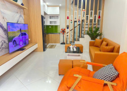 Bán nhà Định Công, 34m2, MT 3.7m, ngõ ô tô tránh đỗ ngày đêm, giá 6,1 tỷ