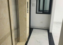 Nhà tôi cho thuê nhà hai cửa đi, mới, 96m2_ 4T; vỉa hè, Lò Đúc-31 Tr