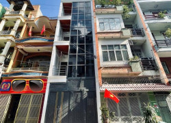 Nhà MTKD đường D5 khu Nguyễn Gia Trí, kế ĐH Hutech, Kinh tế,...