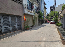 Bán nhà Tư Đình,Long Biên 3 tầng,85m,mt4.2 oto tránh nhỉnh 18 tỷ