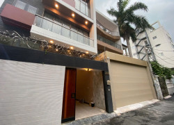 Cho Thuê Biệt Thự nội khu VIP Lam Sơn Q.Bình Thạnh - DT: 8x23m - 4 Tầng Sân Vườn- Gía hấp dẫn
