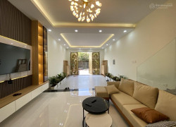 Nhà mới 90m2 - Có thang máy - Đủ nội thất - Giá 14.5 tỷ - Đường D4, Q7